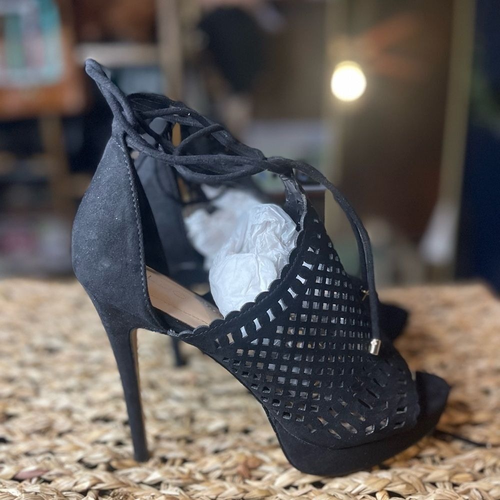 ALDO Riley Black Suede Laser Cut Lace Up Stiletto Heels Size 7
